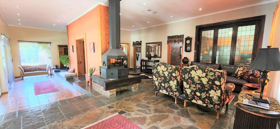 5 Bedroom Property for Sale in Die Rand Western Cape